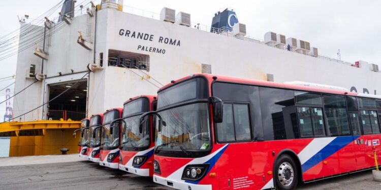 Buses eléctricos llegarán pronto al país y entrarán en operación en segundo semestre, anuncia VMT