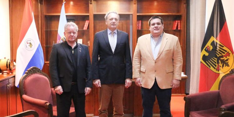 Cesarito Sosa recibió al Embajador de Alemania, Dr. Gordon Kricke.