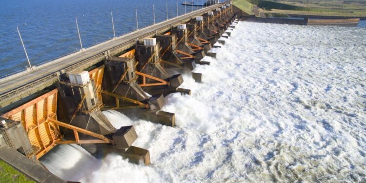 Tarifa establecida en la EBY permitirá previsibilidad financiera y reactivar obras de Aña Cua, afirma director