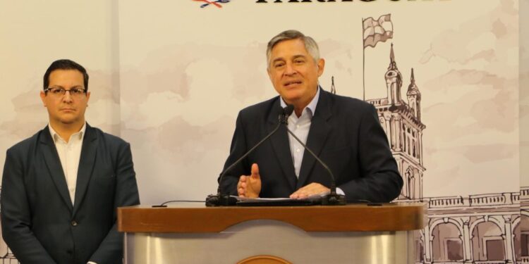 Ministerio amplía denuncia sobre iregularidades en exámenes de ingreso a la formación docente