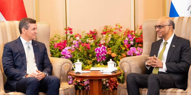 Peña resalta enormes oportunidades de cooperación tras reunión con el presidente de Singapur