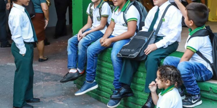 Vacunación contra el VPH: niños de 9 a 14 años recibirán dosis única desde junio