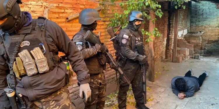 Operativo «Dominatus» desarticula bandas de microtraficantes de la Chacarita y detiene a sus líderes