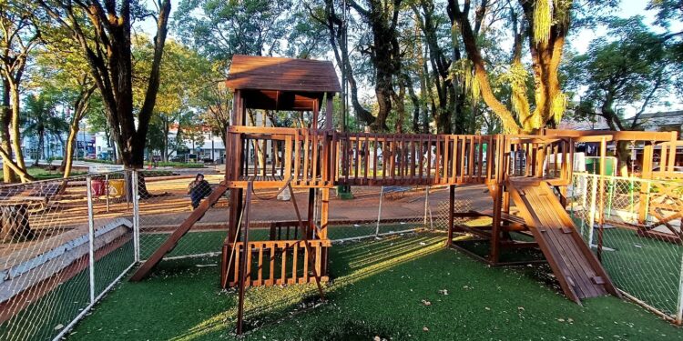 Readecuarán Juegos Infantiles en la Plaza de los Héroes