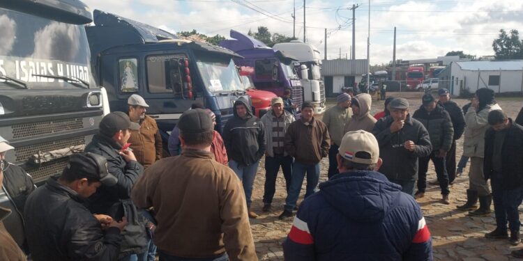 Habilitarán estacionamiento para camiones en Troche