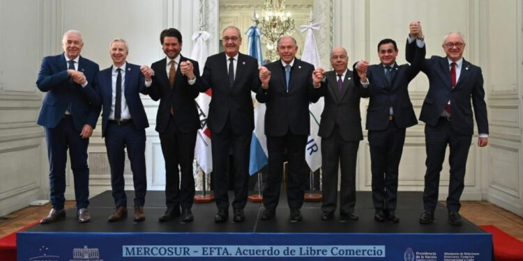 Mercosur y EFTA anuncian conclusión de negociaciones para un tratado de libre comercio