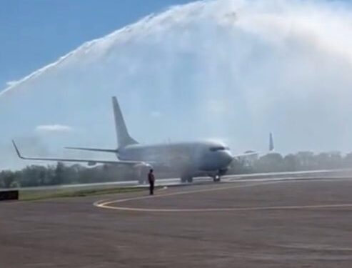 Aeropuerto de Encarnación recibió su primer vuelo comercial internacional