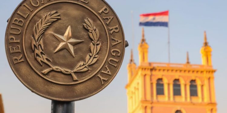 Ejecutivo publica informes de intervenciones realizadas en las municipalidades de Asunción y Ciudad del Este