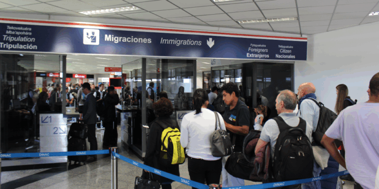 Más de 630.000 pasajeros pasaron por los aeropuertos del país en el primer semestre del año