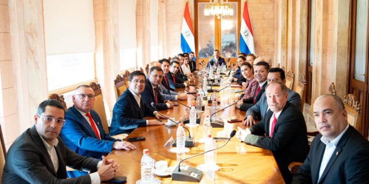 Consejo de Gobernadores presentó a Peña su nueva mesa directiva