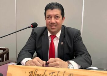 Abogado Toledo denunció persecuciones políticas