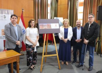 Correo presentó estampillas del teatro Ignacio A. Pane