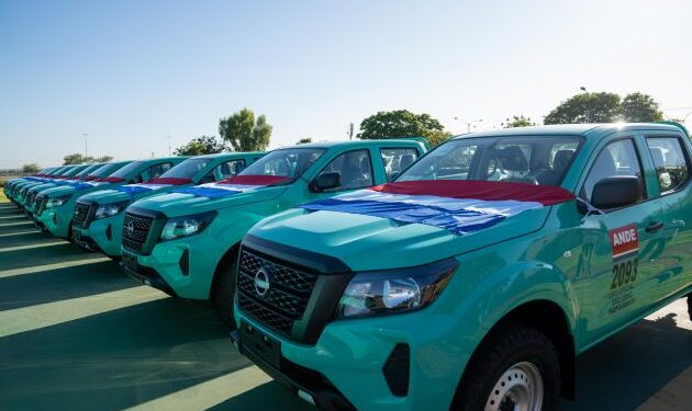 ANDE incorpora 50 nuevos vehículos para fortalecer presencia y atención en comunidades de todo el país