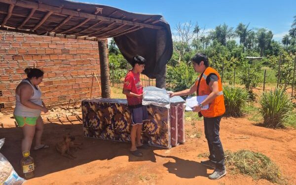 Secretaría de Emergencia Nacional entrega asistencia a familias afectadas por último temporal