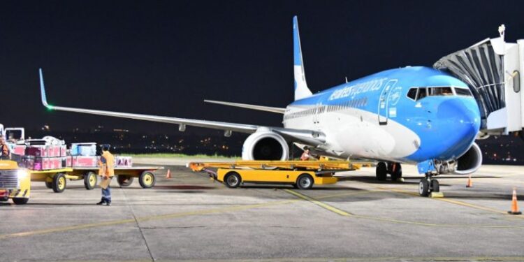 Aeropuerto Silvio Pettirossi arrancó operativo para recibir a miles de hinchas y pasajeros