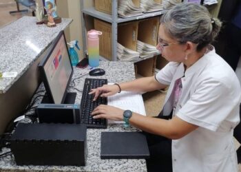 Sistema HIS llega a 1.158 servicios de salud de 18 regiones, desde su implementación en el 2017