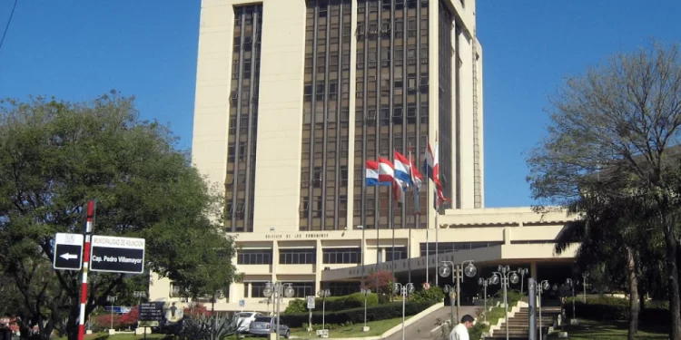 Miles de trabajadores municipales quedarían afectados por nueva Ley del Servicio Civil