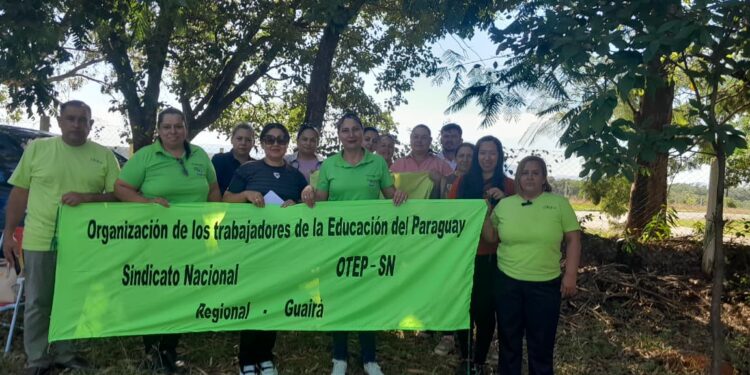 DOCENTES DE GUAIRÁ SE SUMAN A MOVILIZACIONES CONTRA REFORMA DE LA CAJA FISCAL