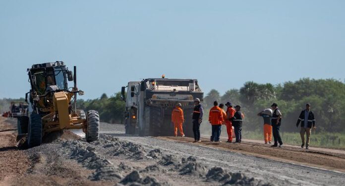 Gobierno proyecta Ruta PY12 para el desarrollo del sector pecuario y conectividad en Bajo Chaco