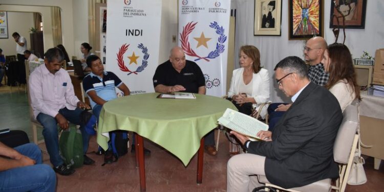 Comunidad indígena Takuaju Poty recibe título de propiedad sobre 1.420 hectáreas de tierras ancestrales