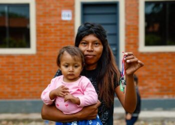 Gobierno entrega 31 viviendas a comunidad indígena de Luque y ratifica compromiso con los más vulnerables