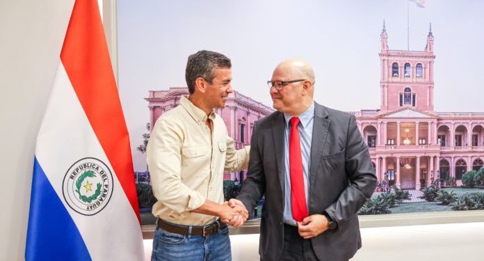 Peña designa a Oscar Lovera como nuevo ministro de Economía y Finanzas