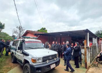 GOBERNACIÓN ENTREGÓ AMBULANCIA AL CENTRO DE SALUD DE ITAPÉ