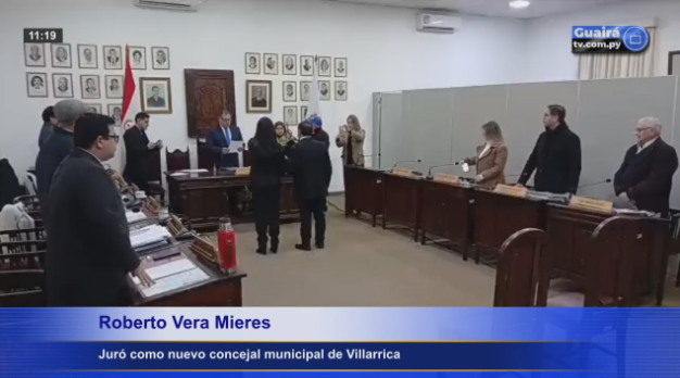 Roberto Vera Mieres juró como concejal
