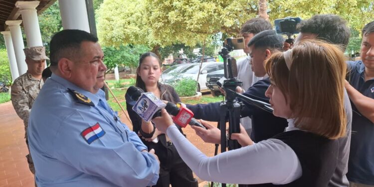 HAY NUEVO DIRECTOR DE POLICÍA EN GUAIRÁ