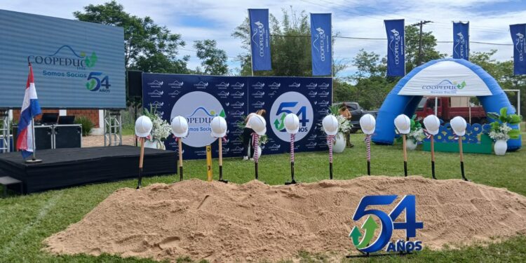 INICIA CONSTRUCCIÓN DEL CENTRO DE CONVENCIONES DE COOPEDUC