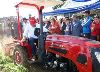 MINISTERIO DE AGRICULTURA ENTREGÓ IMPLEMENTOS EN YBYTYMI